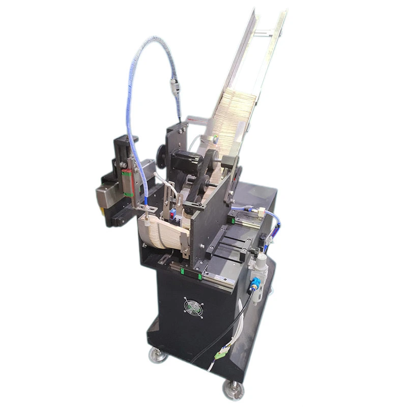 Serviettes, baguettes et cure-dents Machine d'emballage en trois pièces